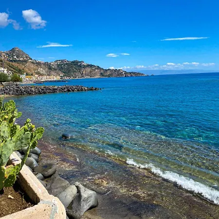 Alpha22 Apartment Giardini Naxos